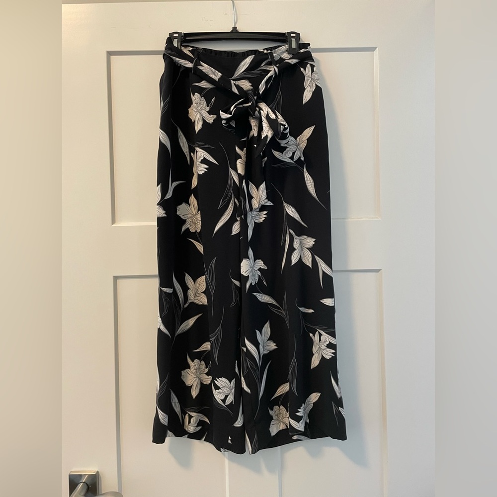 Wide leg pants
